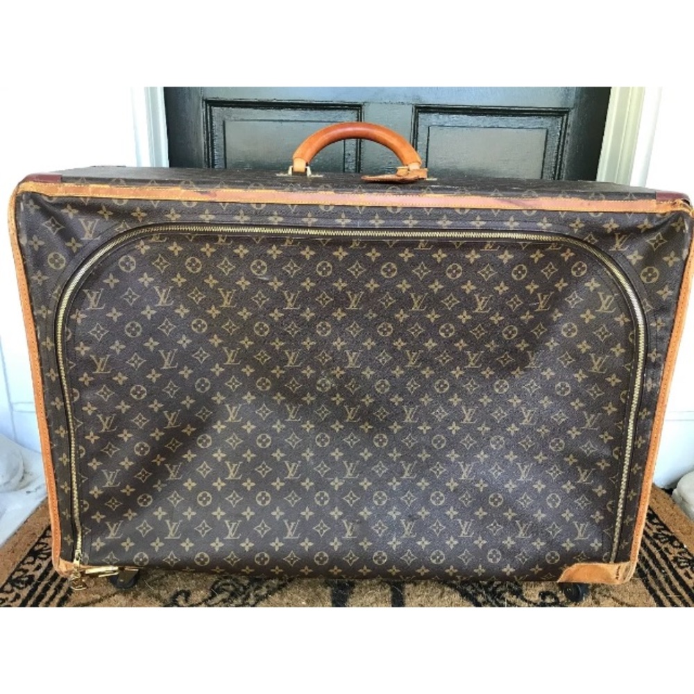 100% Authentic Louis Vuitton Vintage rare Suitcase